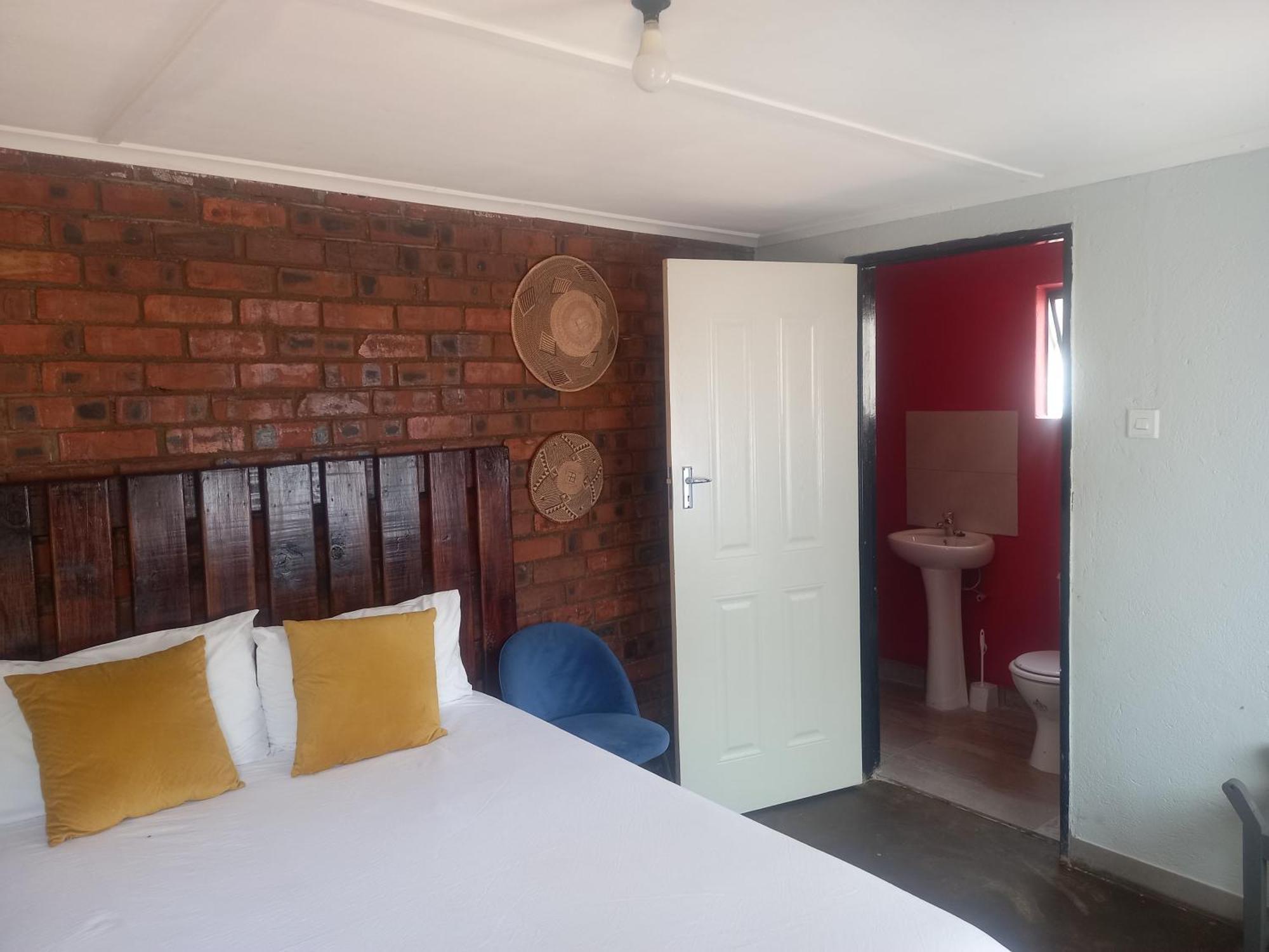 Choice Backpackers Lodge Булавайо Экстерьер фото